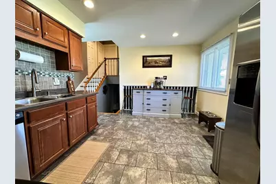 17W484 Earl Court, Darien, IL 60561 - Photo 3