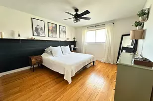 17W484 Earl Ct, Darien, IL 60561 - Photo 11