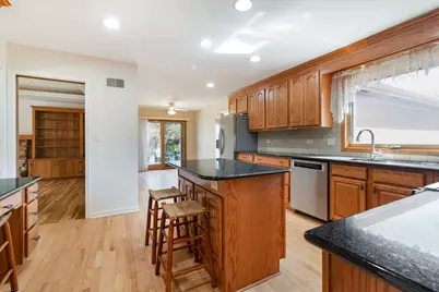 1449 S Shore Court, Barrington, IL 60010 - Photo 15