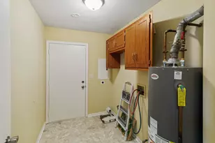 2466 Red Oak Trail, Crest Hill, IL 60435 - Photo 13