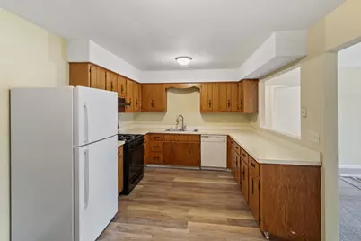 2466 Red Oak Trail, Crest Hill, IL 60435 - Photo 3