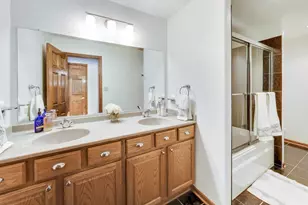 18309 Carrington Dr, Hazel Crest, IL 60429 - Photo 37