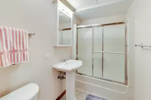 18309 Carrington Dr, Hazel Crest, IL 60429 - Photo 45