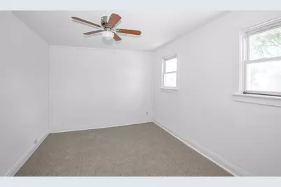 235 N Ardmore Avenue, Villa Park, IL 60181 - Photo 23