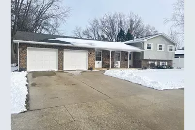 587 Phillips Circle, Antioch, IL 60002 - Photo 1