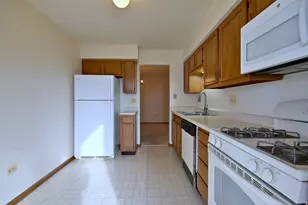 665 Catherine Ct, Wood Dale, IL 60191 - Photo 9