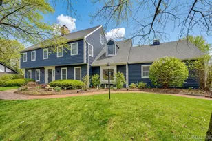 1601 Lois Ct, Geneva, IL 60134 - Photo 3