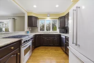 1601 Lois Ct, Geneva, IL 60134 - Photo 15