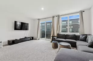 306 Summit Cir, Lombard, IL 60148 - Photo 9