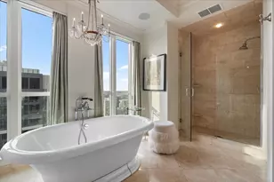 11 E Walton St, Chicago, IL 60611 - Photo 37