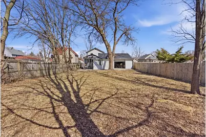 557 Binder Street, Aurora, IL 60505 - Photo 9