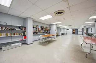 7141 N Kedzie Ave, Chicago, IL 60645 - Photo 23