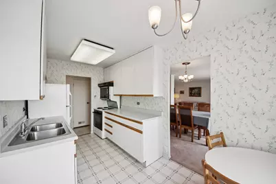 7141 N Kedzie Avenue #1213, Chicago, IL 60645 - Photo 7