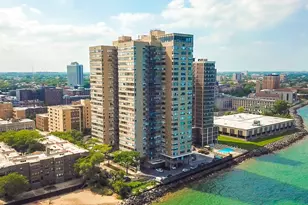 6301 N Sheridan Rd, Chicago, IL 60660 - Photo 1