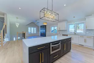 6517 W 82nd St, Burbank, IL 60459 - Photo 17