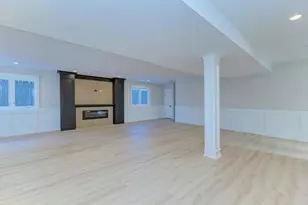 6517 W 82nd St, Burbank, IL 60459 - Photo 51