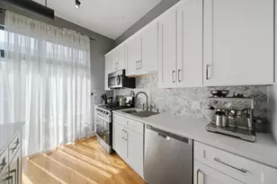 910 W Madison St, Chicago, IL 60607 - Photo 7