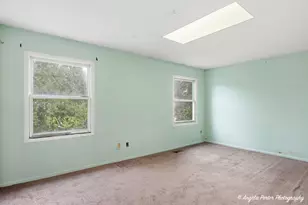 2384 Linden Dr, Woodstock, IL 60098 - Photo 9