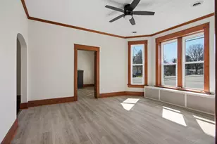 214 E William St, Monticello, IL 61856 - Photo 7