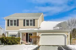 210 Foxmoor Rd, Fox River Grove, IL 60021 - Photo 1