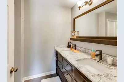 210 Foxmoor Road, Fox River Grove, IL 60021 - Photo 21