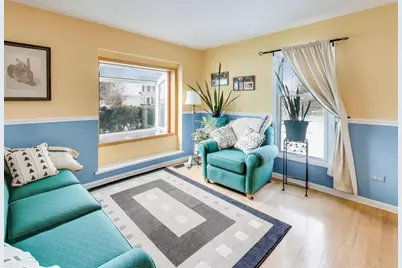 210 Foxmoor Road, Fox River Grove, IL 60021 - Photo 5