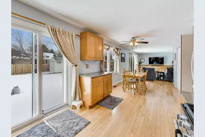 210 Foxmoor Road, Fox River Grove, IL 60021 - Photo 13