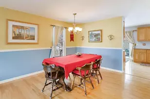 210 Foxmoor Rd, Fox River Grove, IL 60021 - Photo 7