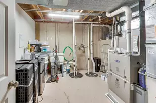 210 Foxmoor Rd, Fox River Grove, IL 60021 - Photo 29