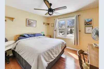 210 Foxmoor Road, Fox River Grove, IL 60021 - Photo 23