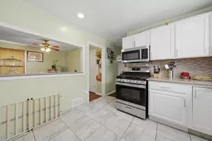 6409 Fairfield Ave, Berwyn, IL 60402 - Photo 13