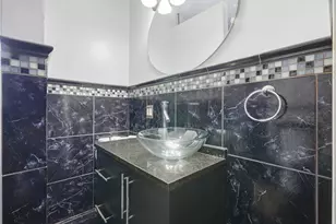 6409 Fairfield Ave, Berwyn, IL 60402 - Photo 11