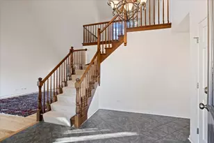 1076 Larkspur Ln, Darien, IL 60561 - Photo 3