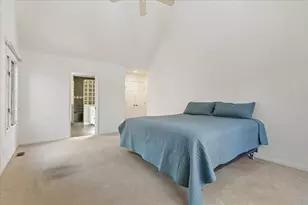 1076 Larkspur Ln, Darien, IL 60561 - Photo 15