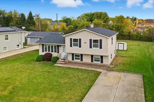 38633 N Cedar Ave, Beach Park, IL 60099 - Photo 3