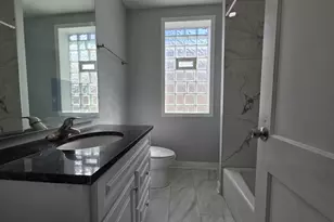 5434 W Drummond Pl, Chicago, IL 60639 - Photo 13