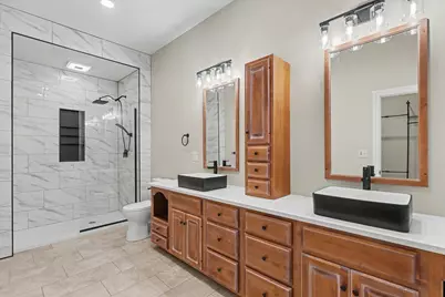 705 S State Street, Champaign, IL 61820 - Photo 15
