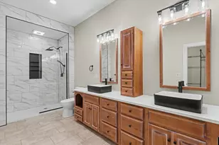 705 S State St, Champaign, IL 61820 - Photo 15