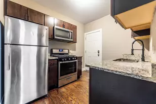 620 E 73rd St, Chicago, IL 60619 - Photo 7