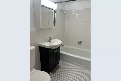 [Address not provided], Des Plaines, IL 60016 - Photo 9