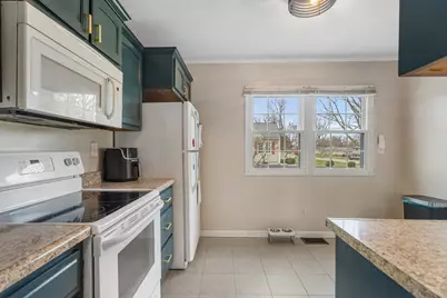 1351 W Pershing Road, Decatur, IL 62526 - Photo 11