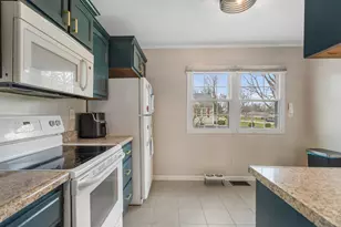 1351 W Pershing Rd, Decatur, IL 62526 - Photo 11