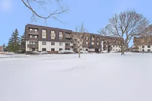 13000 W Heiden Circle, Lake Bluff, IL 60044 - Photo 1