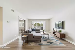 13000 W Heiden Circle, Lake Bluff, IL 60044 - Photo 5