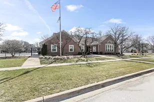 30W019 Juniper Ct, Warrenville, IL 60555 - Photo 19