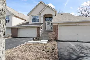 30W019 Juniper Ct, Warrenville, IL 60555 - Photo 1
