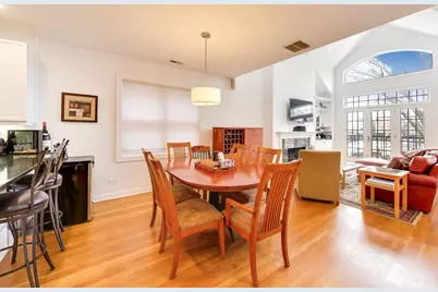 1161 W Eddy Street #3, Chicago, IL 60657 - Photo 5