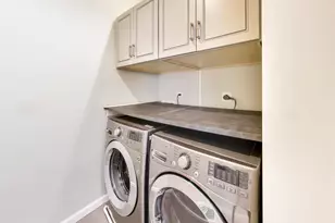 1161 W Eddy St, Chicago, IL 60657 - Photo 25