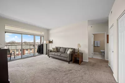 3135 Town Square Drive #407, Rolling Meadows, IL 60008 - Photo 3