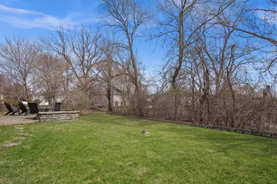 1995 Colchester Avenue, Hoffman Estates, IL 60192 - Photo 37